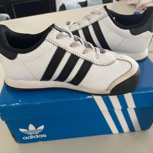 Adidas Samoa sneakers 10k